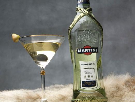 Πώς να πίνετε Martini Bianko;