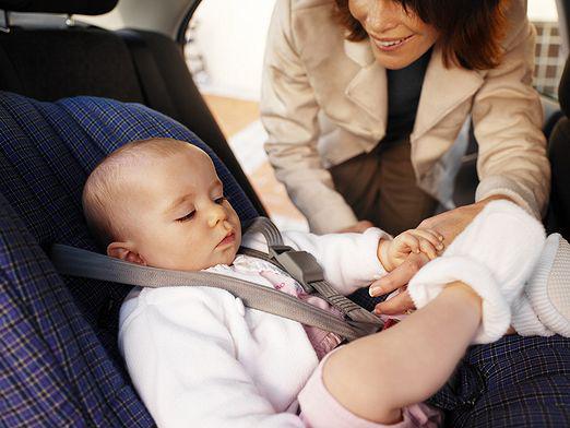 Καθίσματα αυτοκινήτου: Σε ποια ηλικία είναι απαραίτητο;